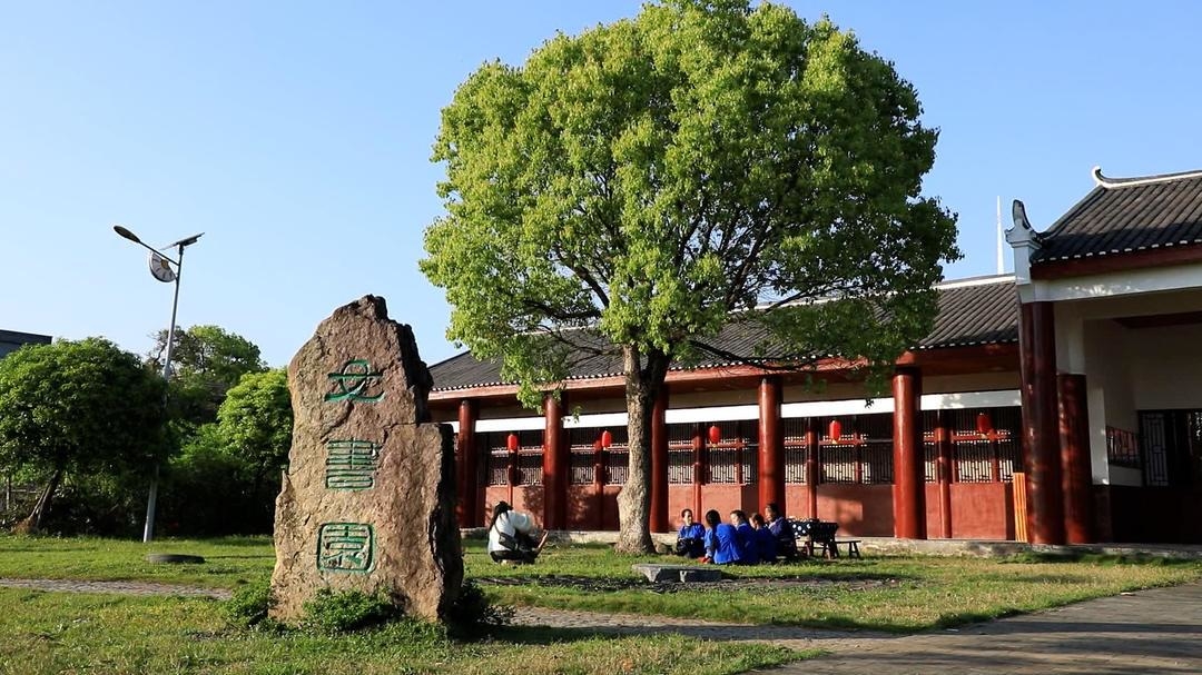 江永女书斗牛节与露营party的碰撞